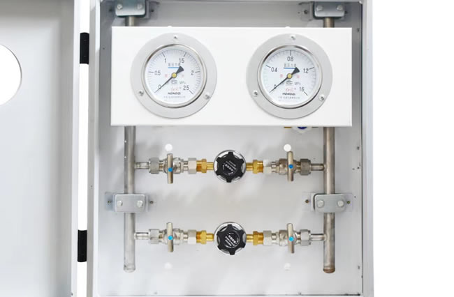 中心供氧二級減壓裝置